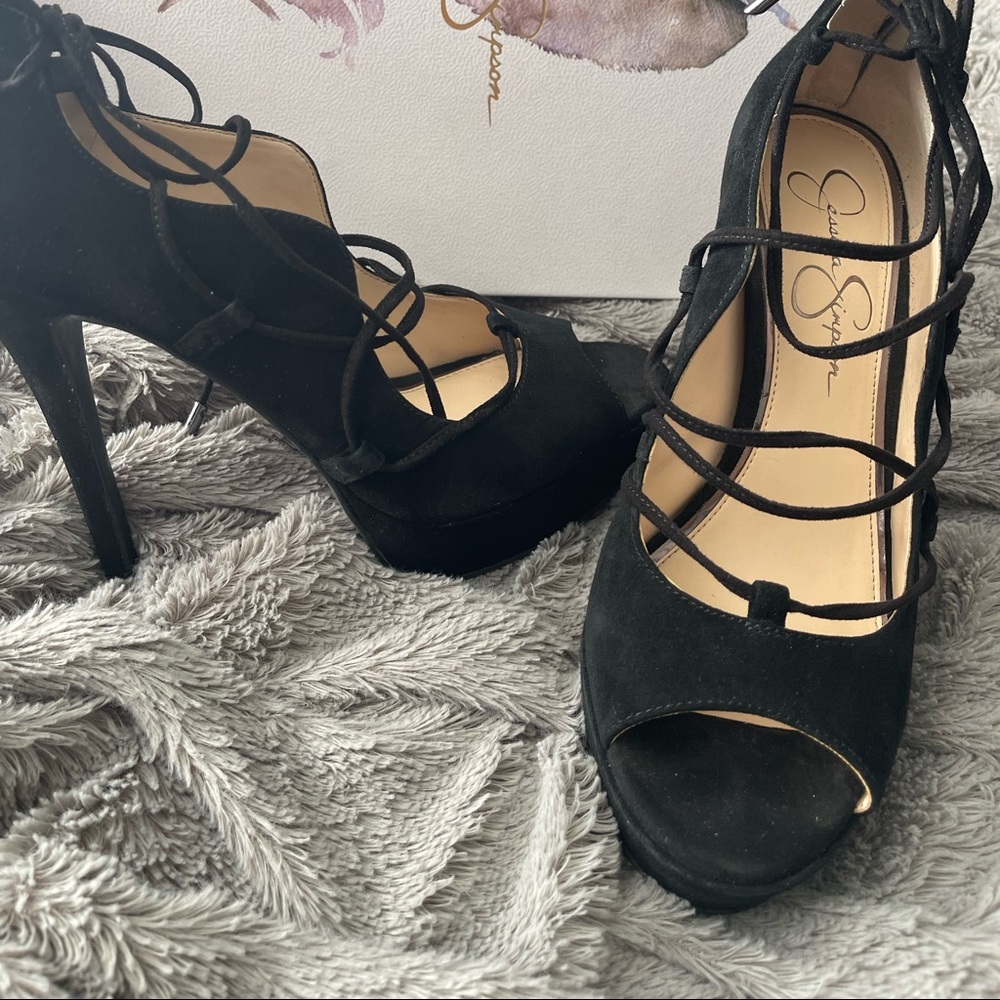 Jessica Simpson heels